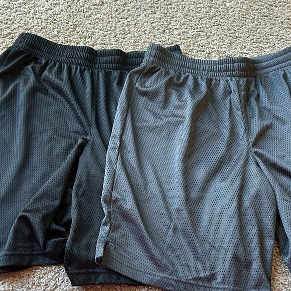 DSG basketball shorts. Size L - Picture 1 of 2